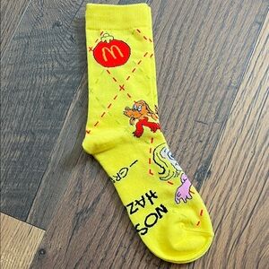 Brand new 2025 McDONALD'S Grinch Socks Christmas Adult Happy Meal YELLOW
